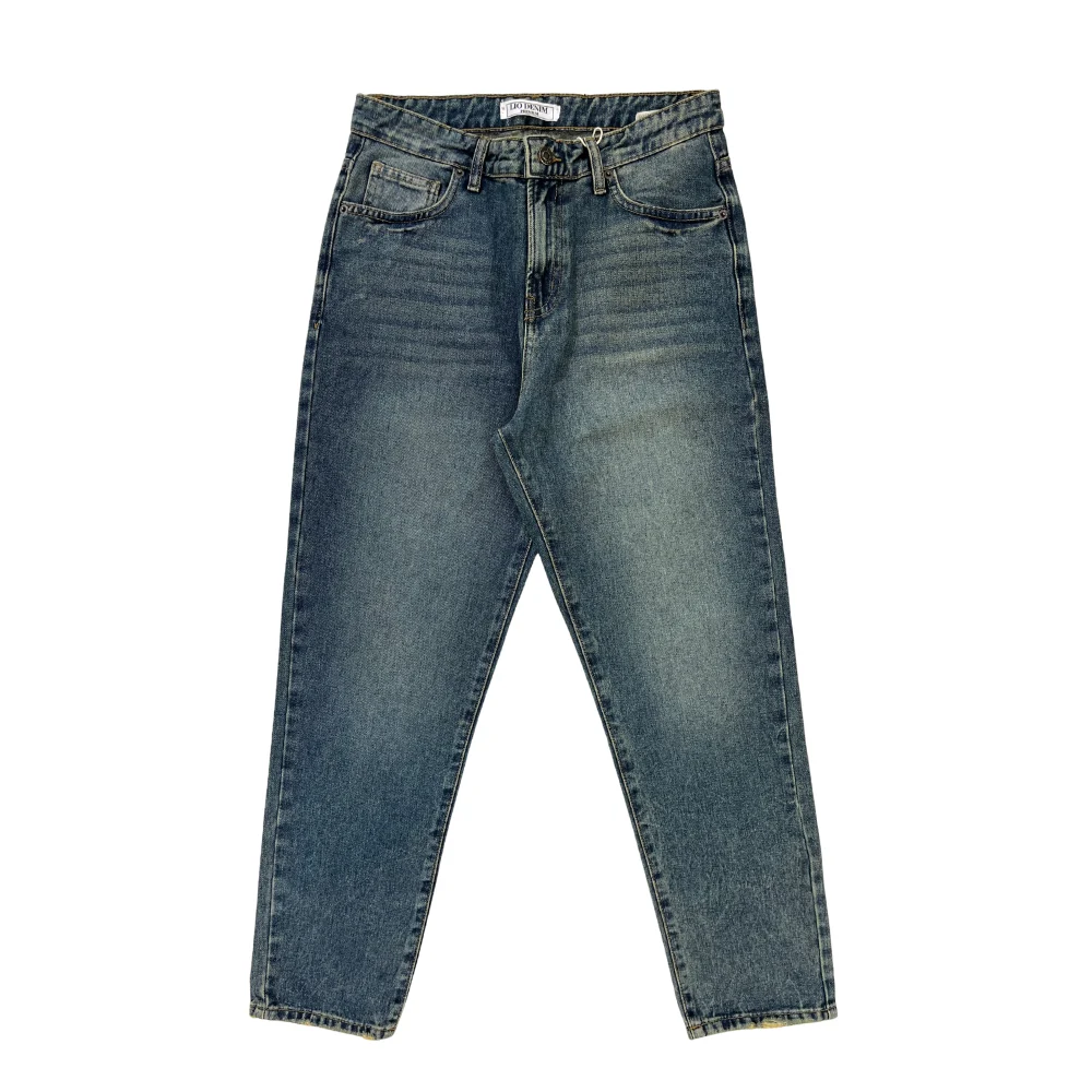 Boyfriend Comfortable Fit Jeans - Image 3