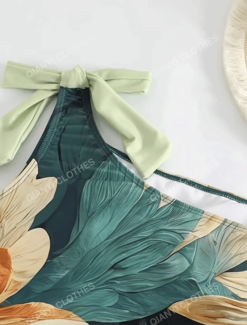 Shein One-Piece Floral Printed Swimwear with Cash - Image 4